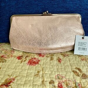 NWT HOBO “Mavis” Clutch Wallet in Light Pink Shimmer.